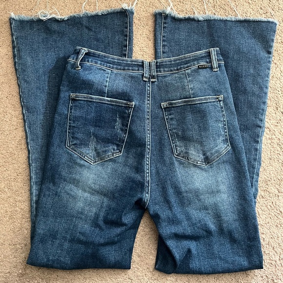 Risen High Rise Frayed Hem Flare Jeans - Picture 2 of 8